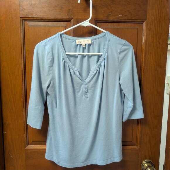 Jones New York sport v-neck 3-button placket elbow sleeve top size Small - Picture 1 of 3